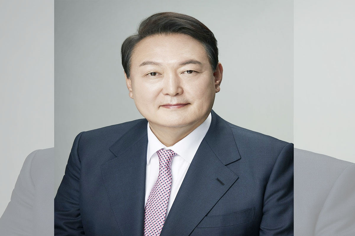 Yoon-Suk-Yeol