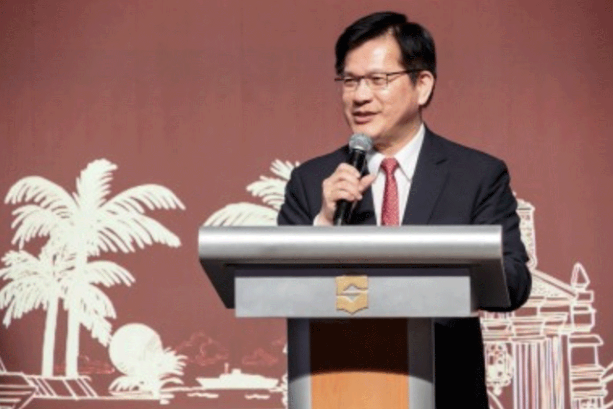 Minister Lin
