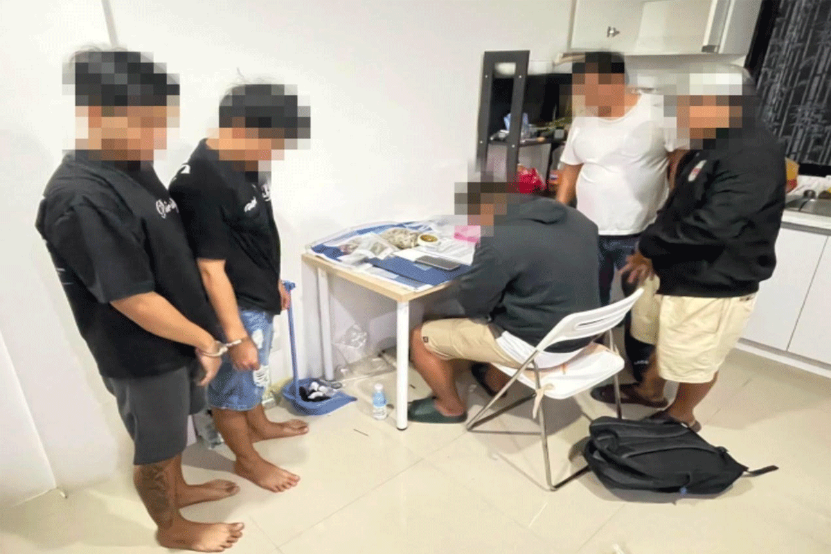 Suspek